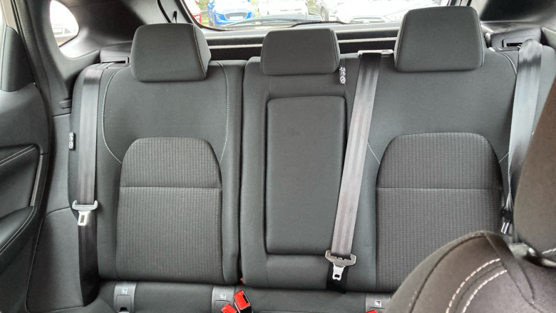 Nissan Qashqai 1.3 DiG-T MH Acenta Premium 5dr Petrol Hatchback